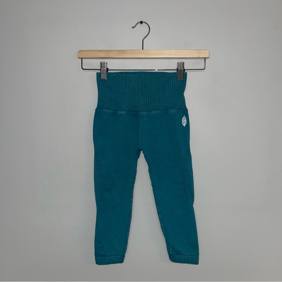 FP Movement Leggings Size XS/S Turquoise Rib‎ Stretch High-Rise Good Karma Crop - Picture 2 of 14